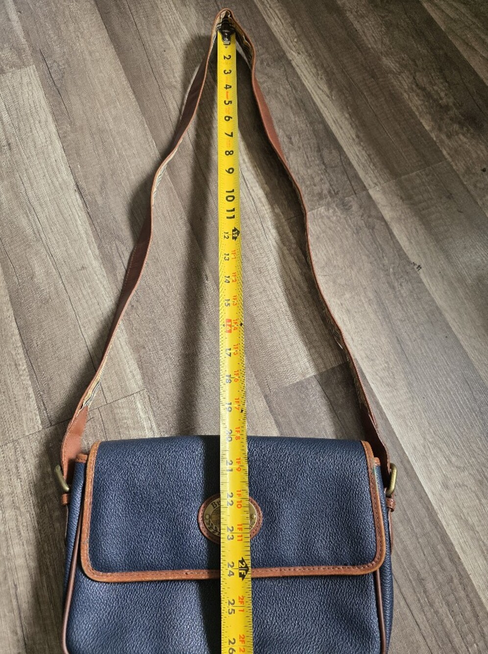 Vintage BURBERRY Brit 80s 90s Navy Crossbody Bag Preppy Tan Trim Plaid Strap - Picture 16 of 16
